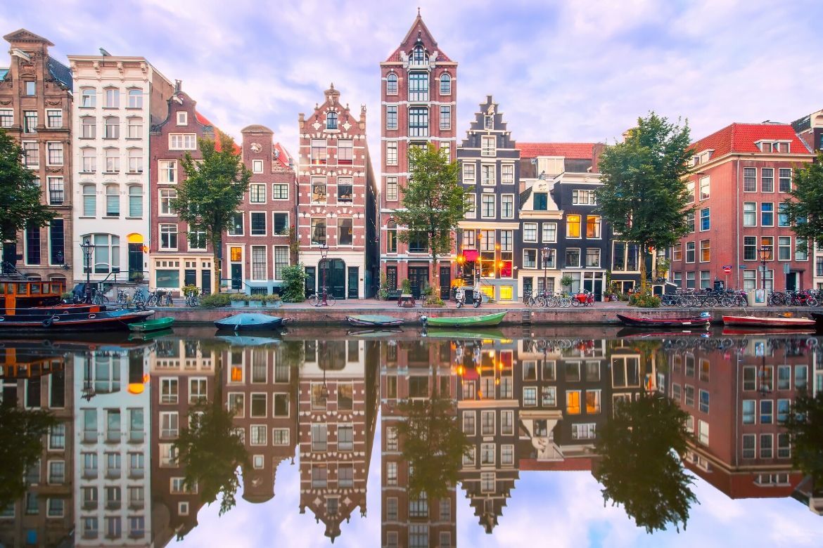 Louis Vuitton Travel Guide Amsterdam N